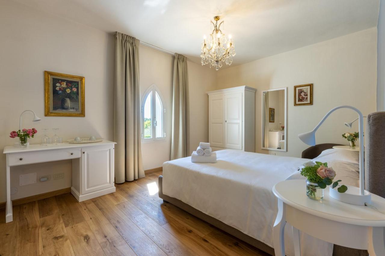 Bed and Breakfast Ninfeo Dell' Arancera Кальчи Экстерьер фото